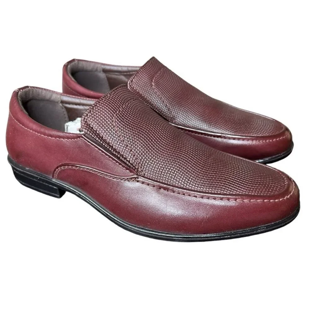 NEW Deer Stags Matteo Kids Burgundy Slip On Loafer 4M
